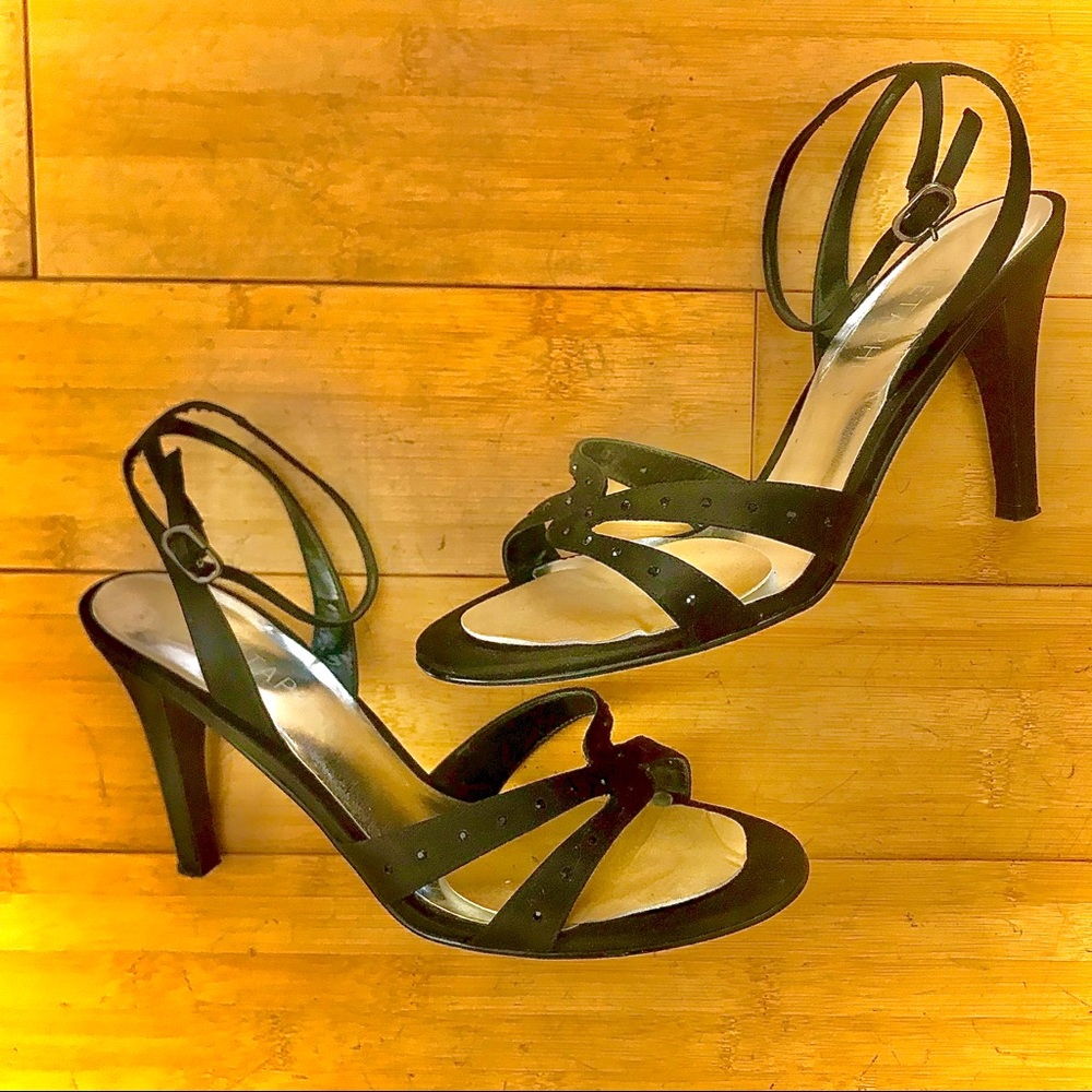 Gatsby Jazzy Black Star Studded Strappy Heels
